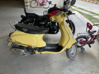 Vespa LX 125