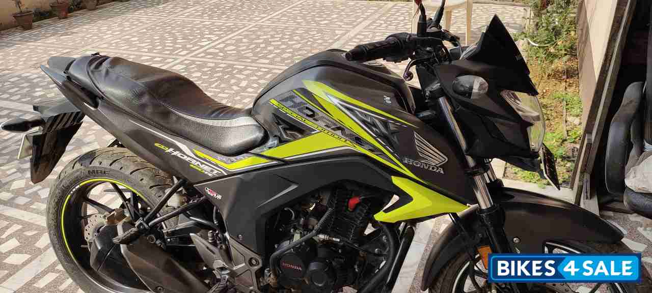 Honda CB Hornet 160R ABS