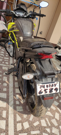 Honda CB Hornet 160R ABS