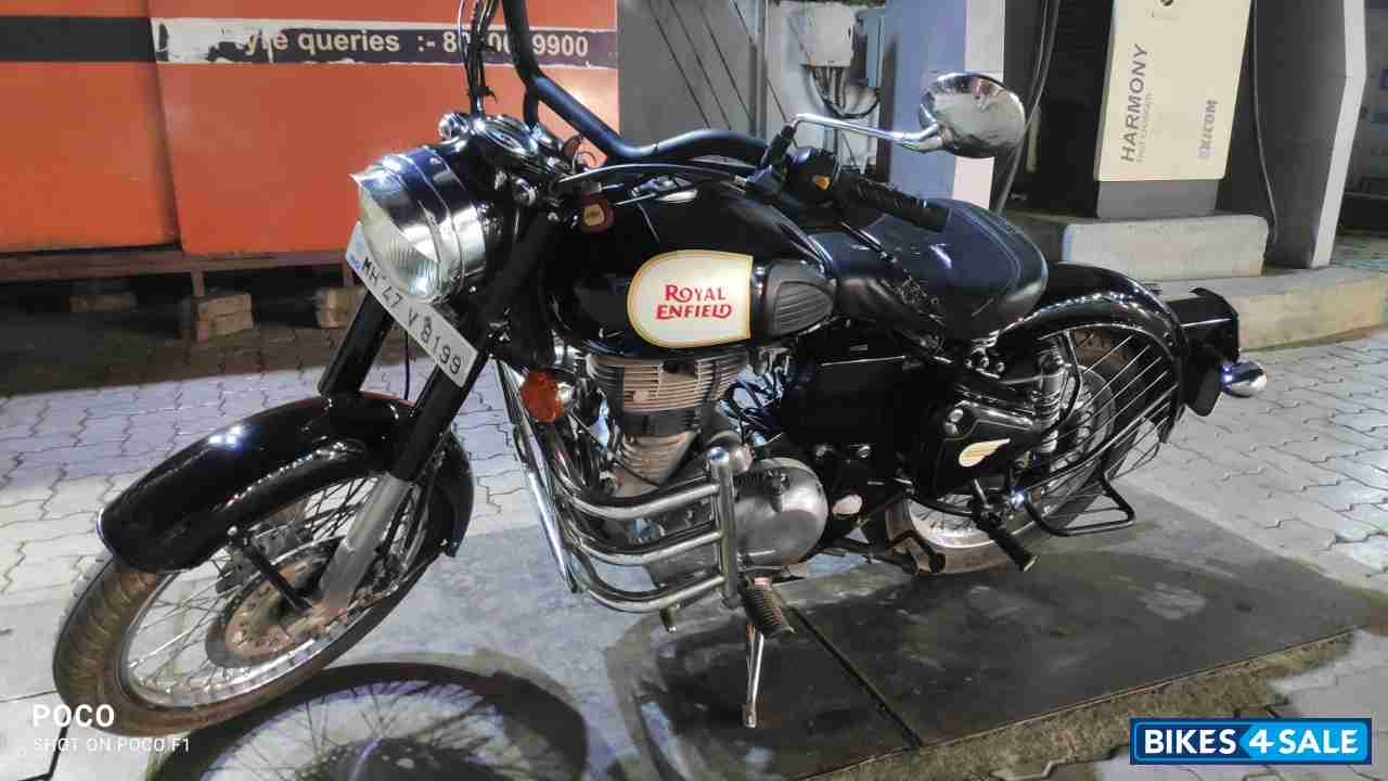 Black Royal Enfield Classic 350