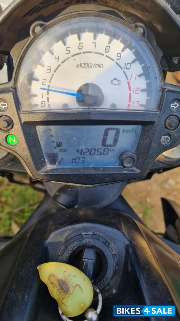 Black Kawasaki ER-6n