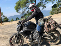 Black Kawasaki ER-6n