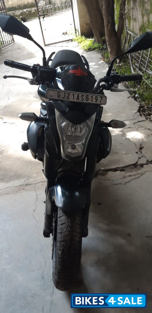 Black Kawasaki ER-6n