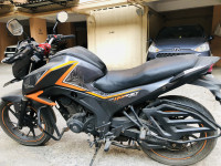 Mars Orange Honda CB Hornet 160R ABS