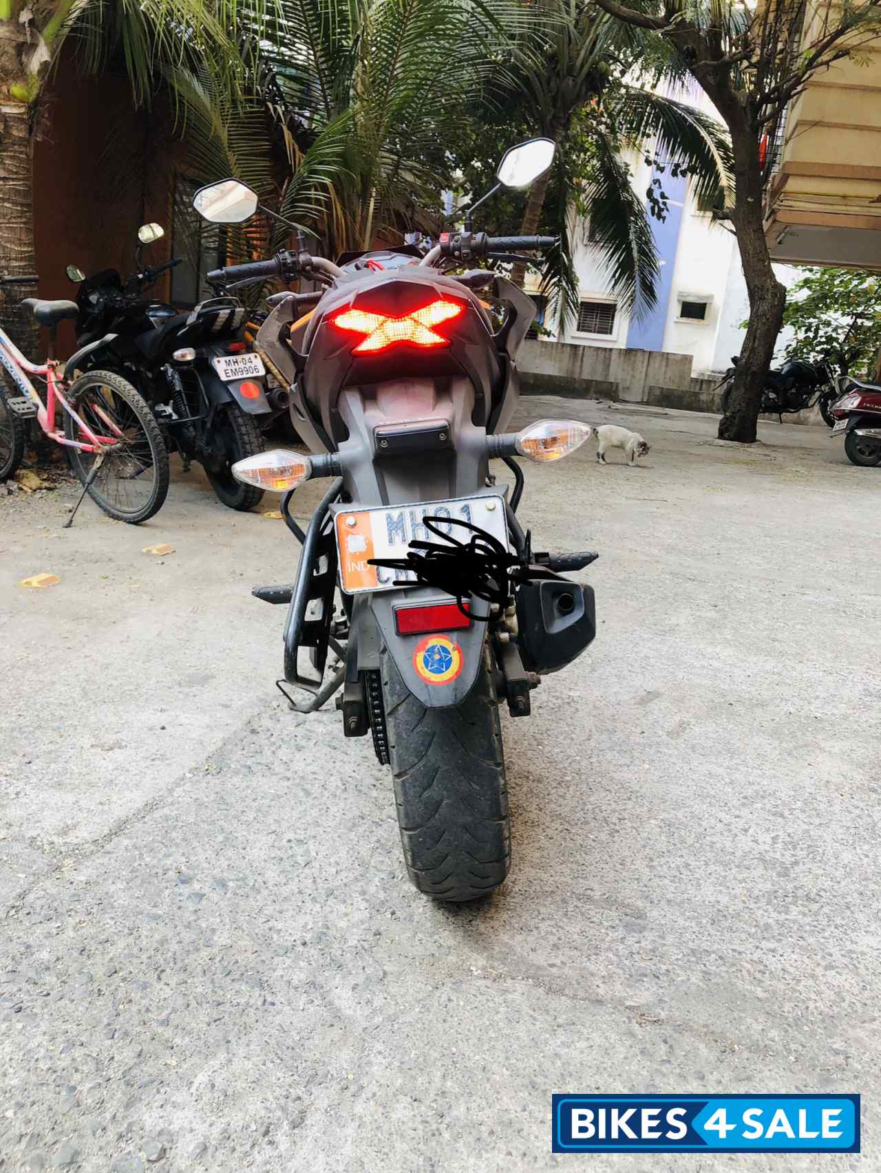 Mars Orange Honda CB Hornet 160R ABS