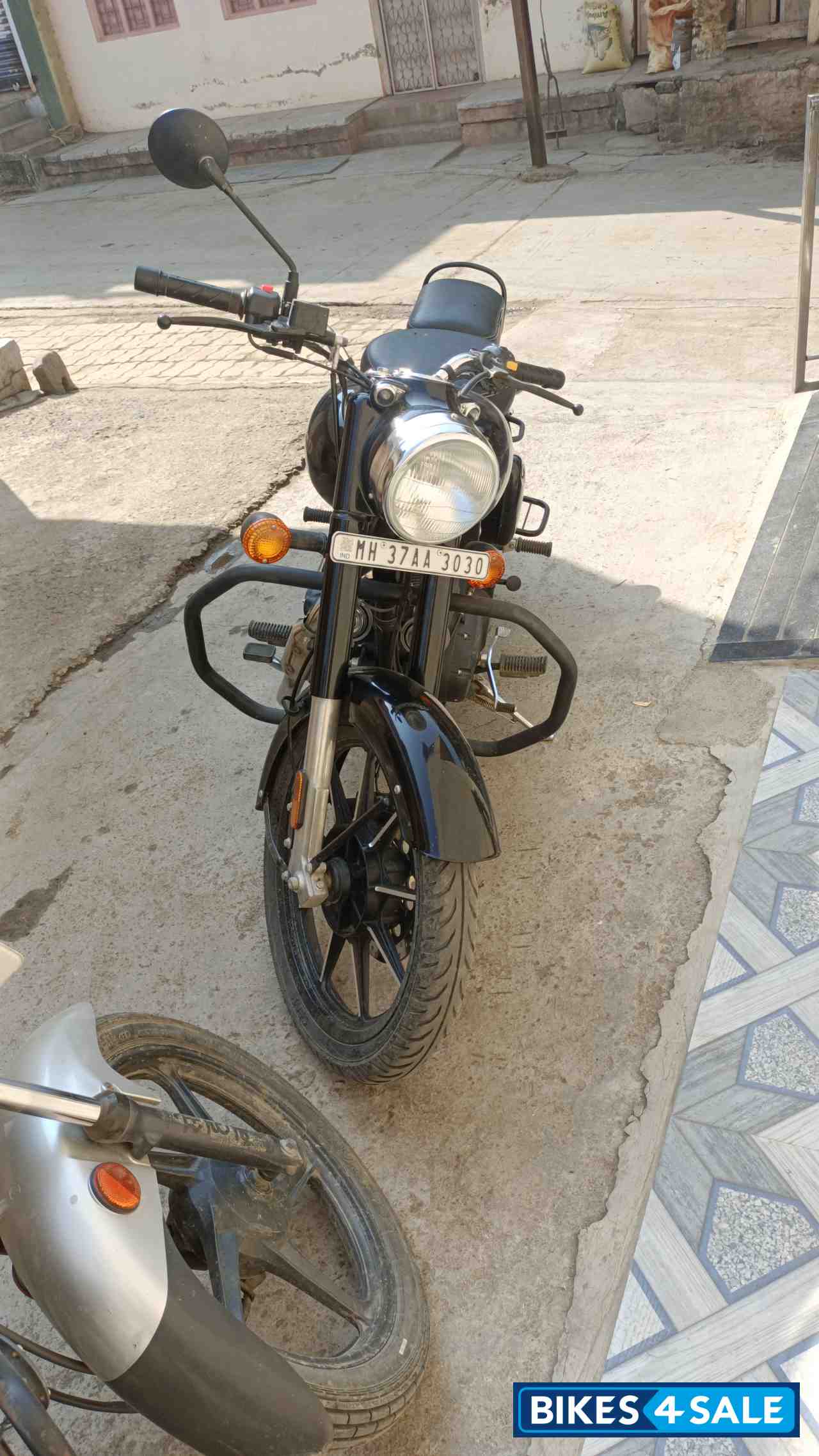 Royal Enfield Classic 350 Single Channel BS6