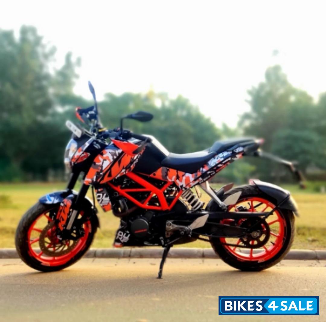 KTM Duke 200