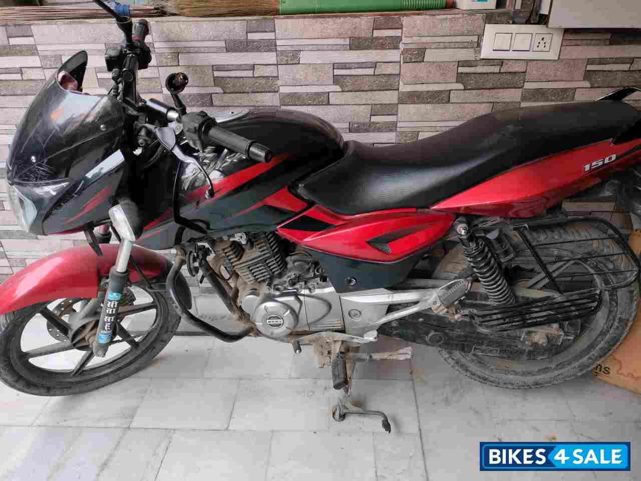 Bajaj Pulsar 125