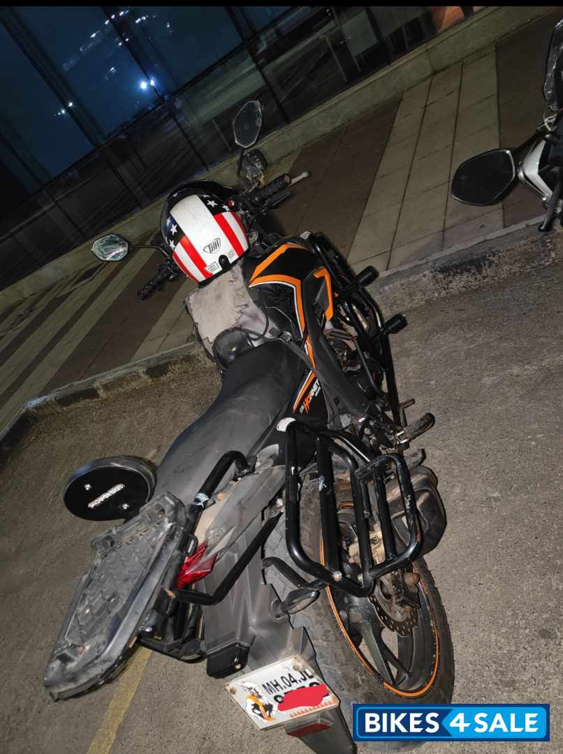 Matt Axis Gray Metal Honda CB Hornet 160R