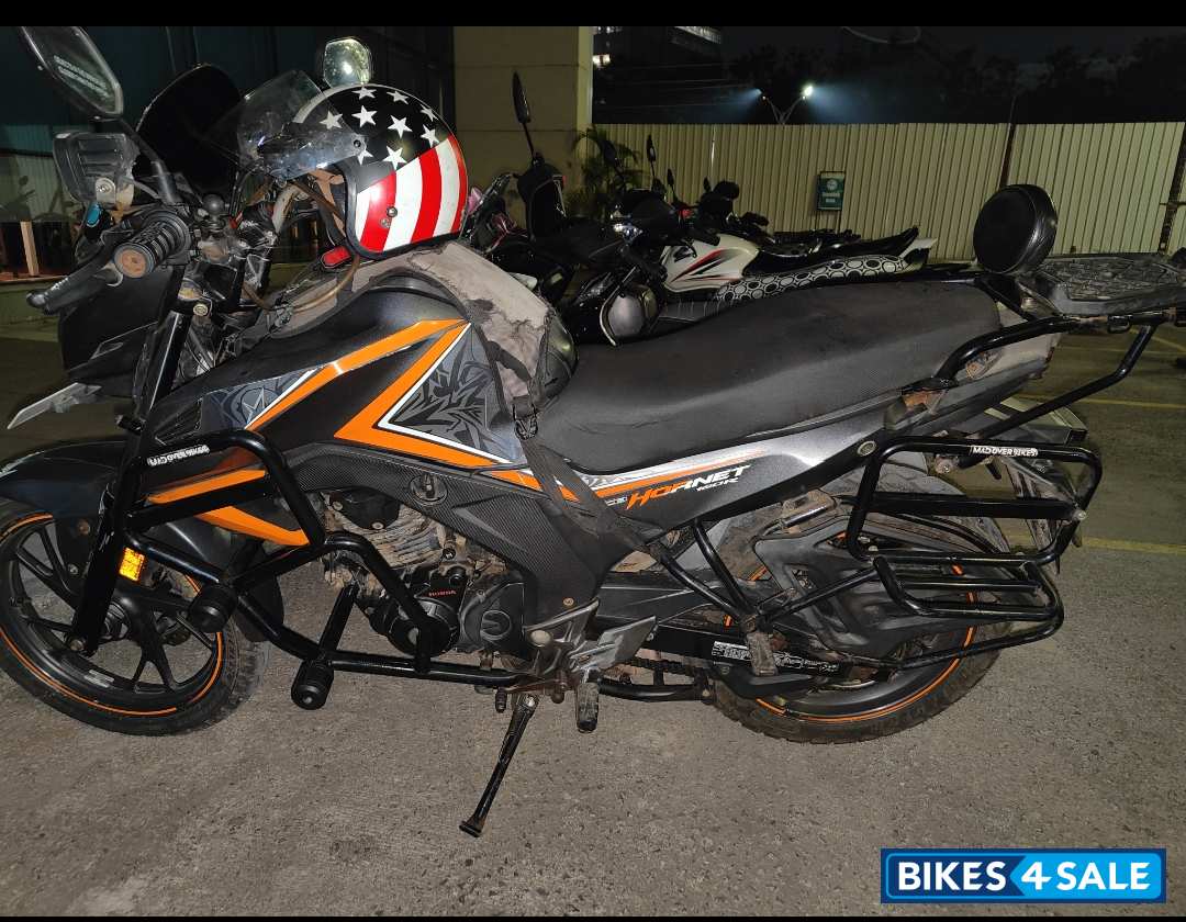 Matt Axis Gray Metal Honda CB Hornet 160R