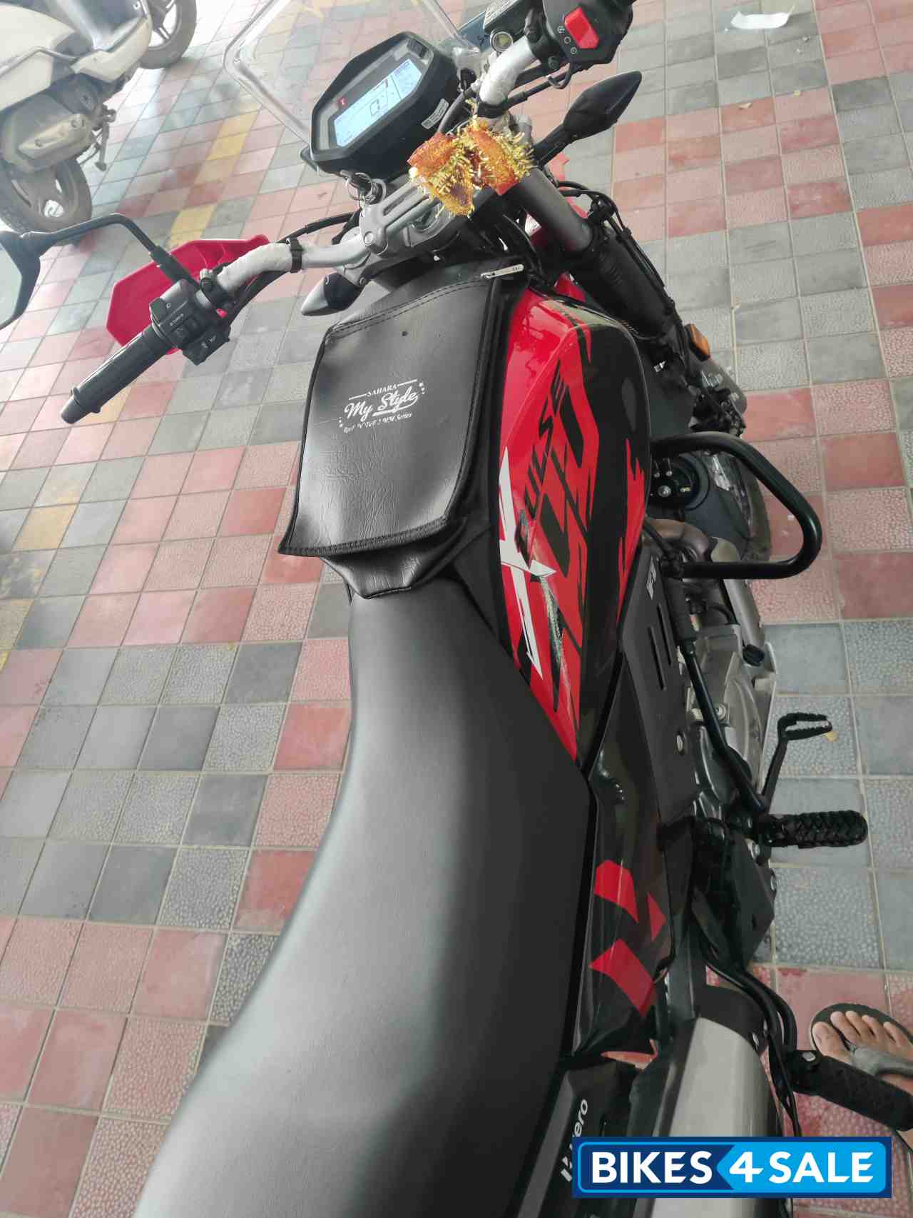 Red And Black Hero Xpulse 200 4V