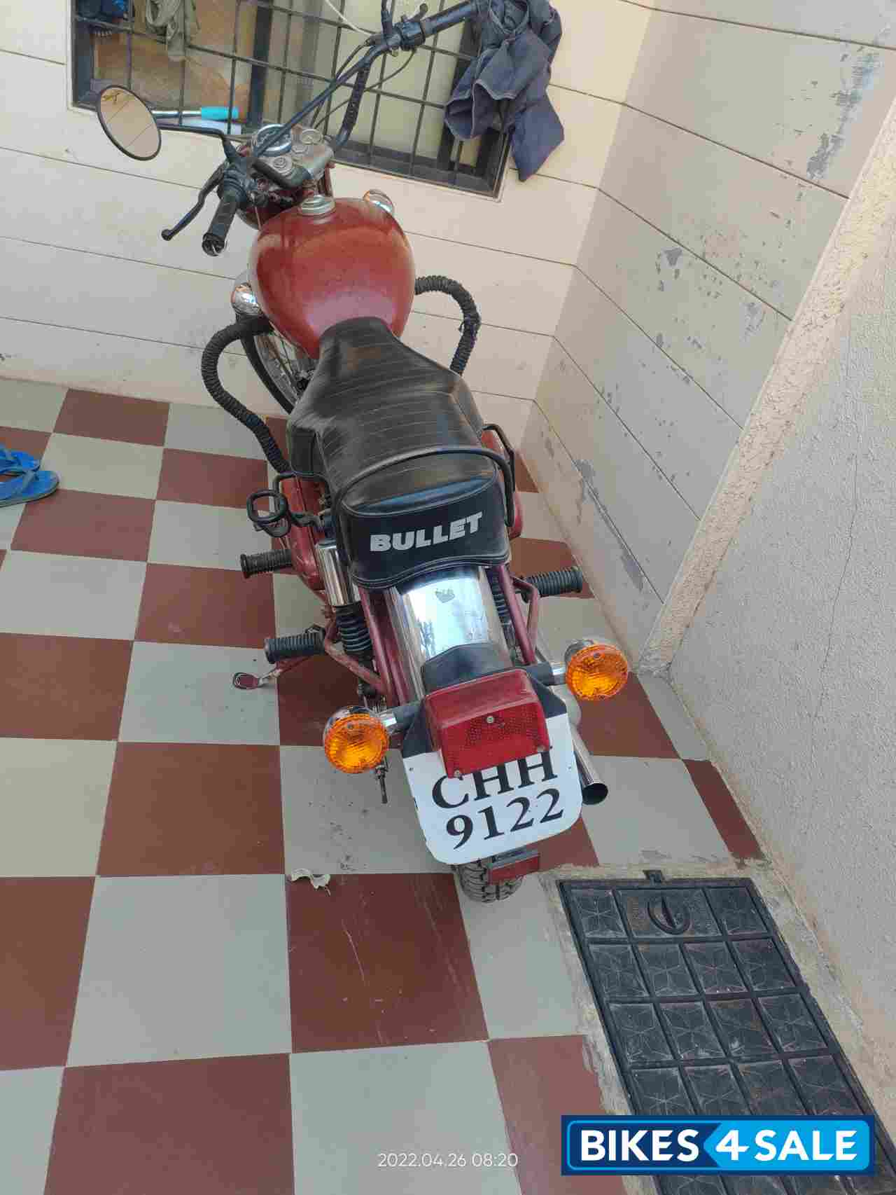 Maroon Royal Enfield Bullet Standard 350