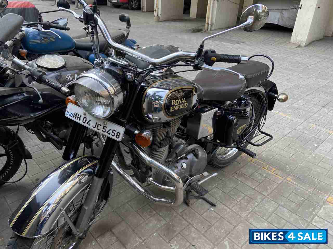 Chrome Black Royal Enfield Classic Chrome