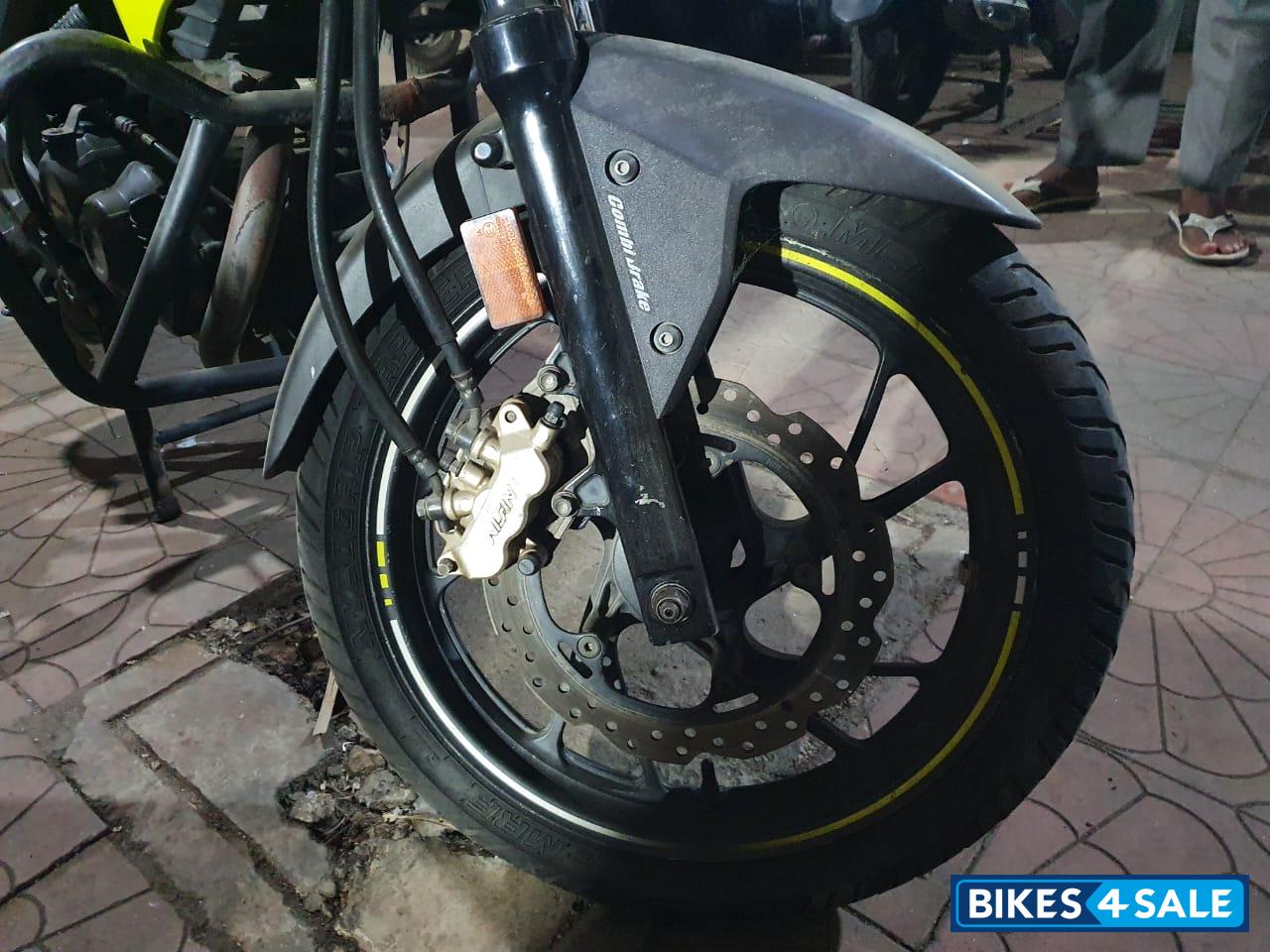 Green Honda CB Hornet 160R