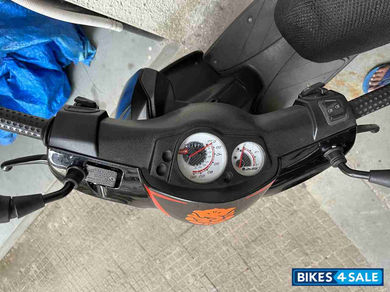 Refer To Photos (black N Red) Aprilia SR 150