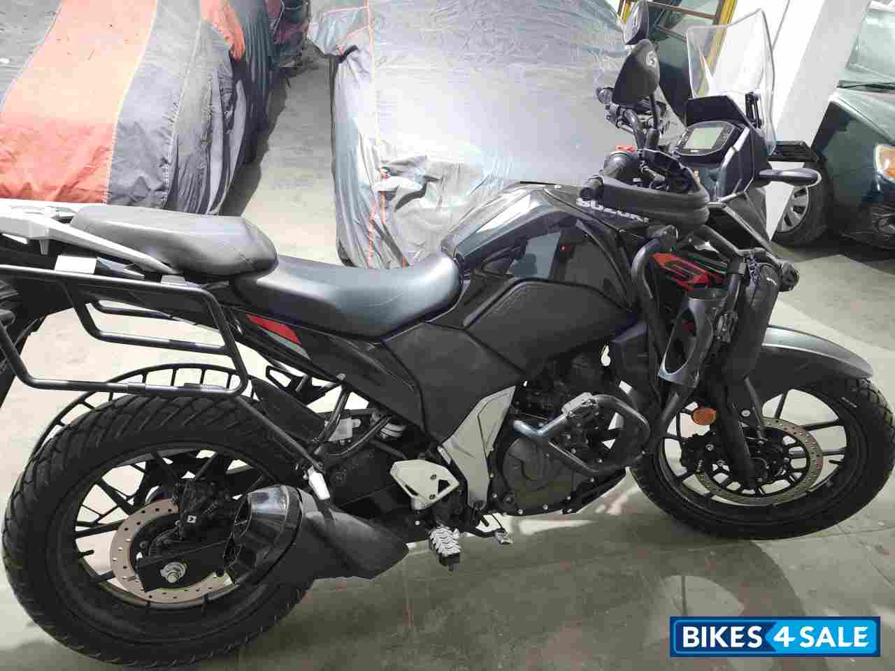 Black Suzuki V-Strom 250