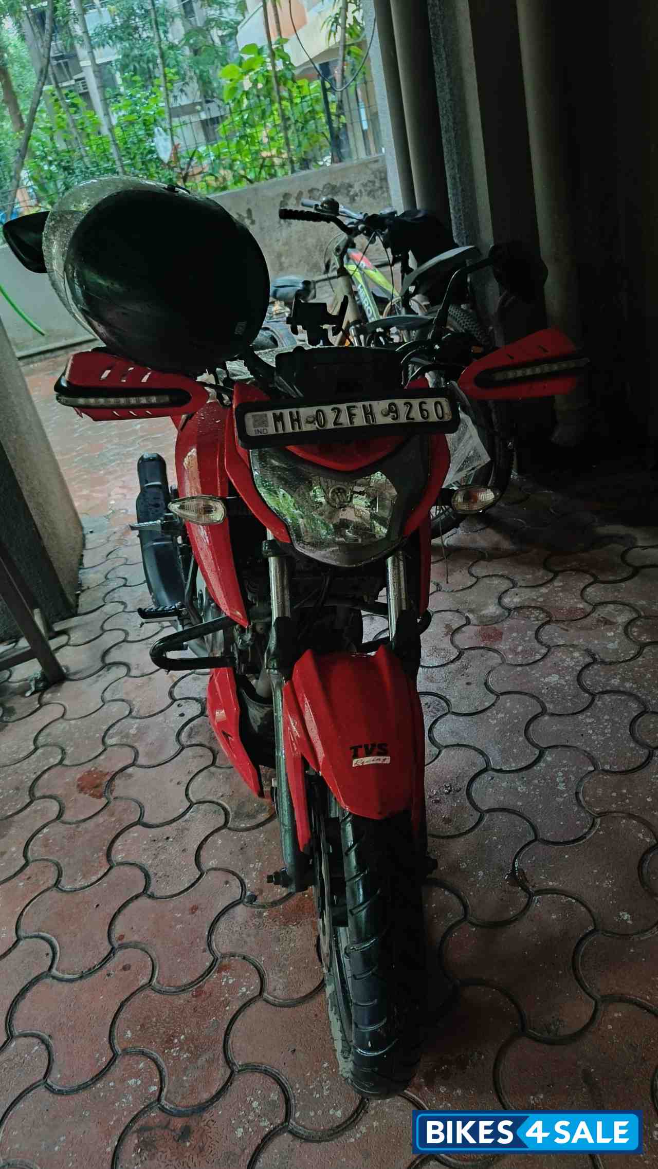 TVS Apache RTR 160 4V