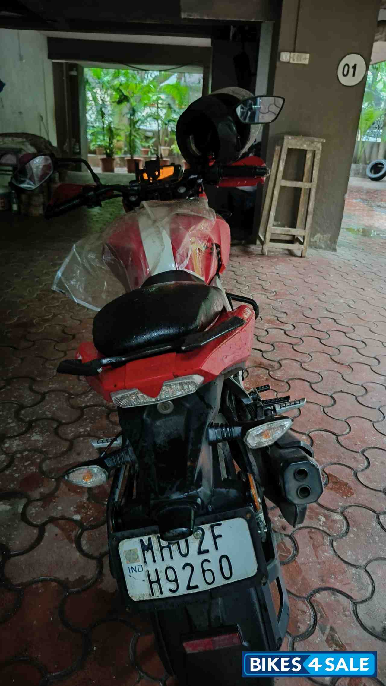 TVS Apache RTR 160 4V