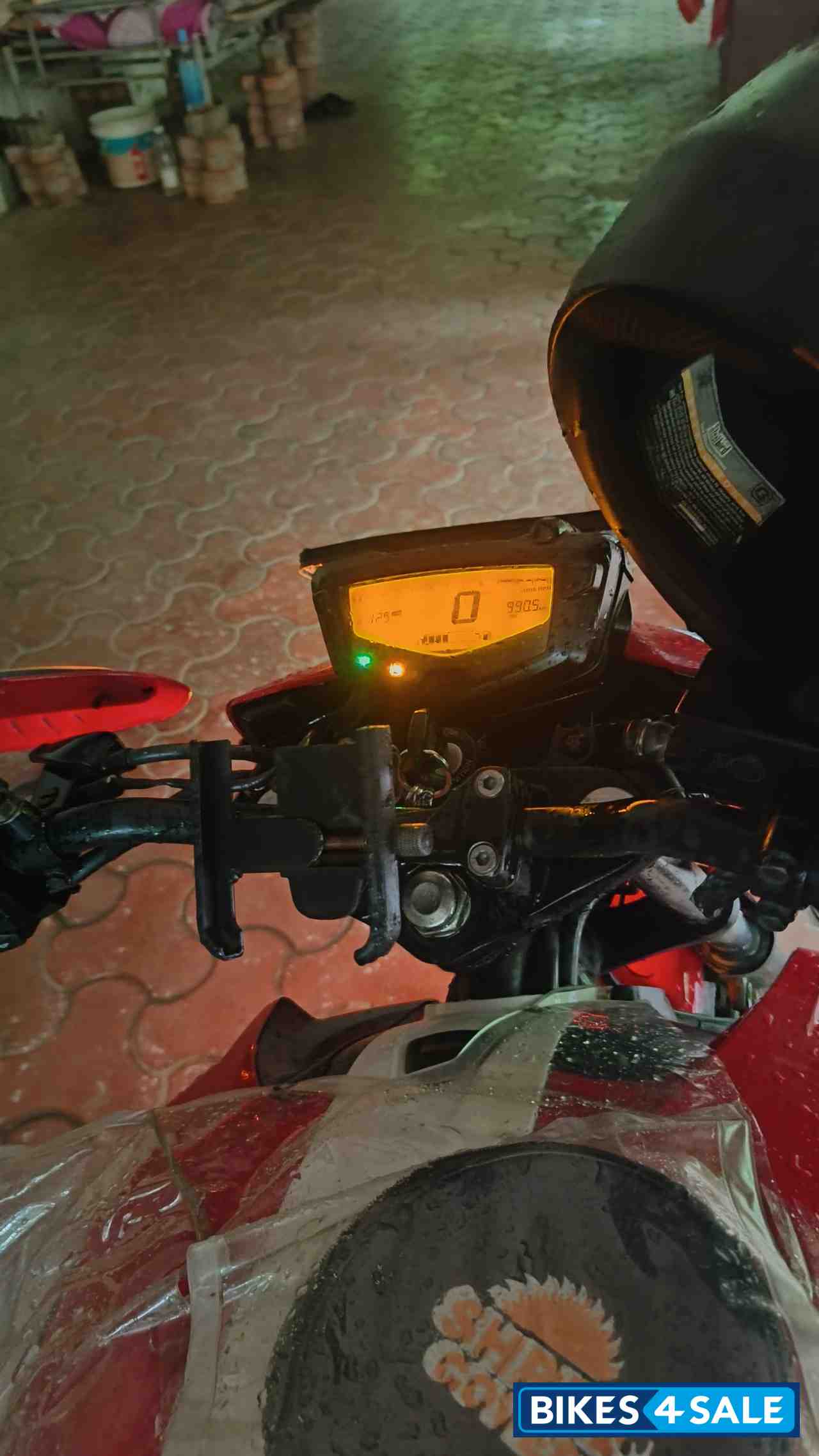 TVS Apache RTR 160 4V