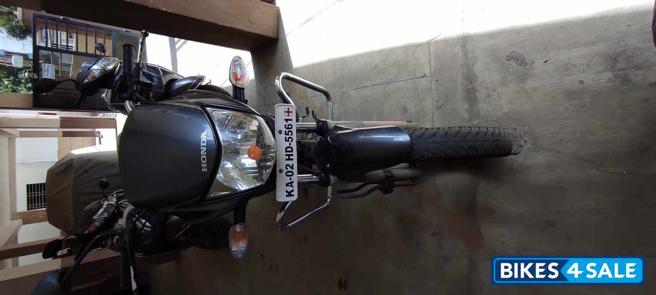 Grey (steel) Honda Shine