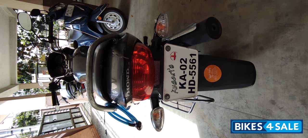 Grey (steel) Honda Shine