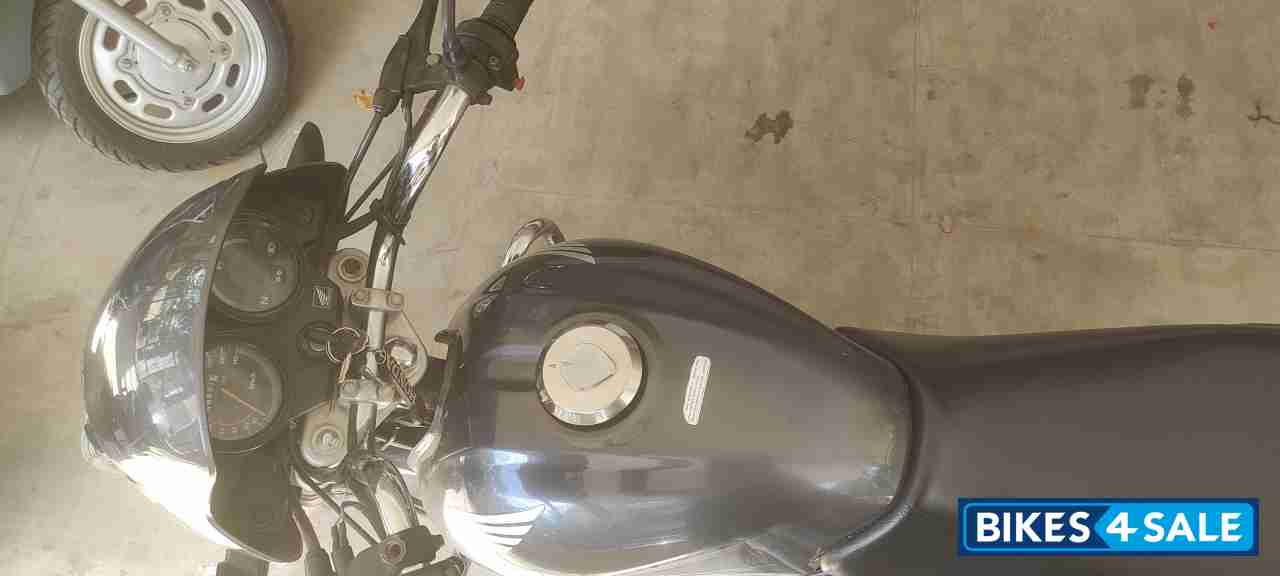 Grey (steel) Honda Shine