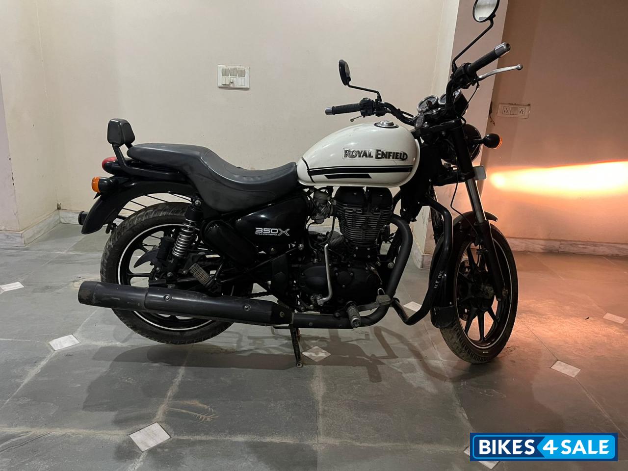 White Royal Enfield Thunderbird X 350