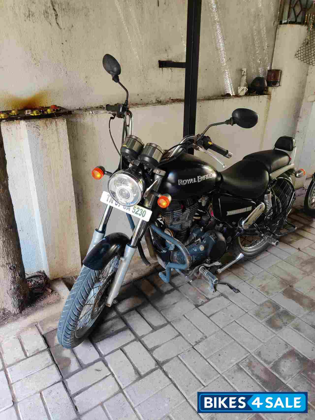 Royal Enfield Thunderbird 350 Royal Enfield Thunderbird 350