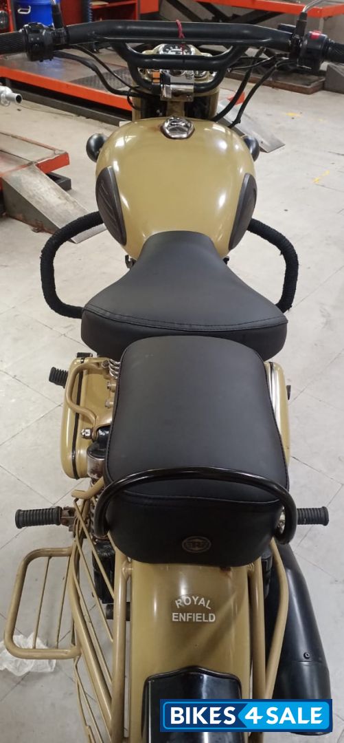 Desert Storm Royal Enfield Classic Desert Storm