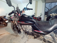 Bajaj Avenger Street 220