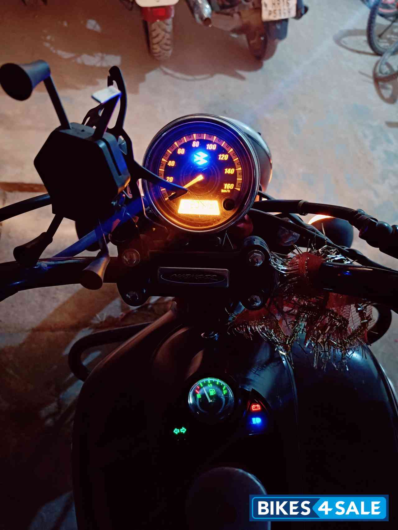 Bajaj Avenger Street 220