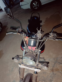 Bajaj Avenger Street 220