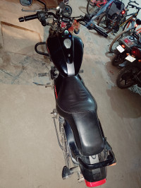 Bajaj Avenger Street 220