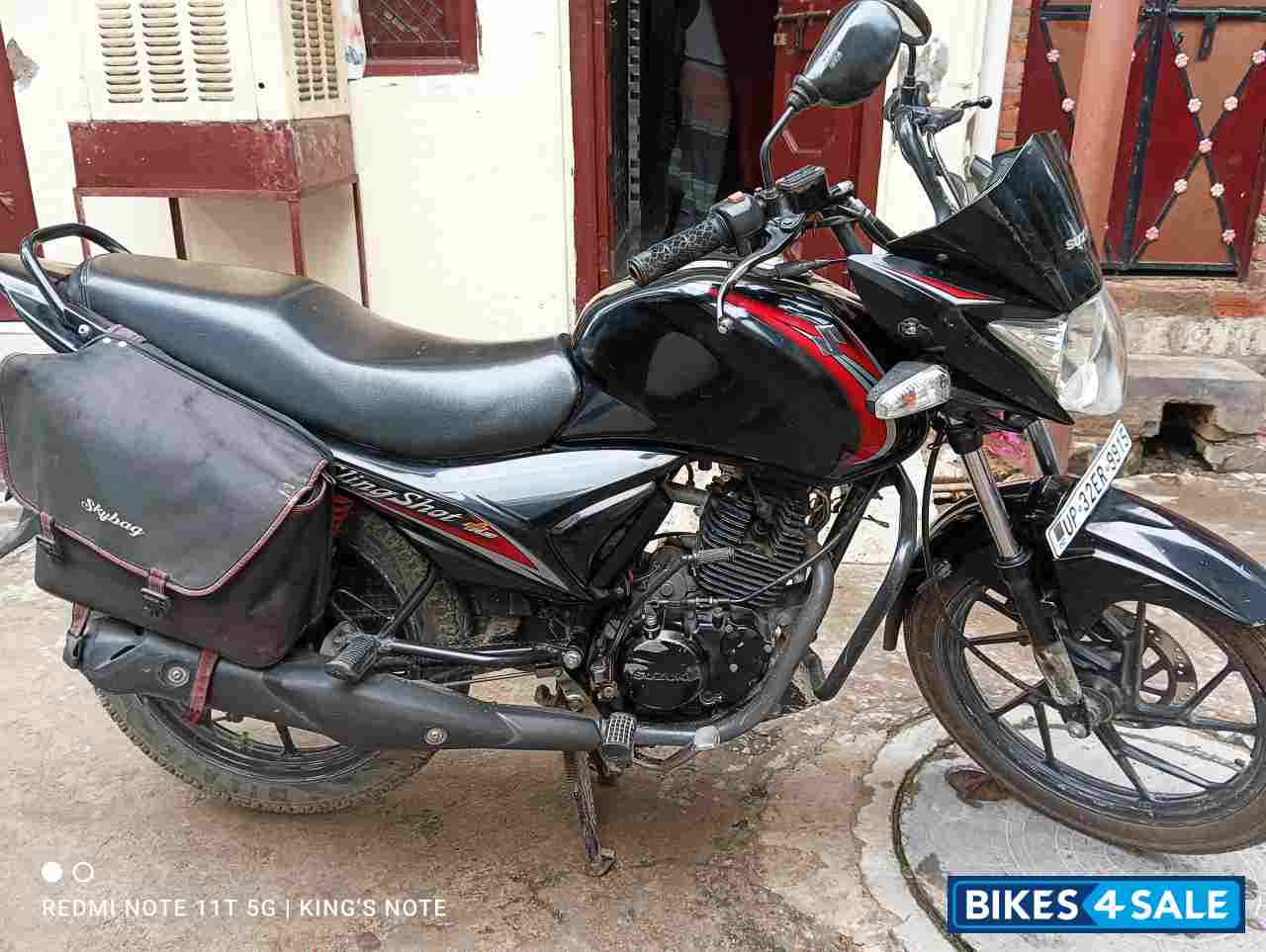 Black Suzuki SlingShot Plus Black Suzuki SlingShot Plus