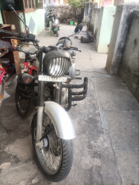 Silver Royal Enfield Classic 350