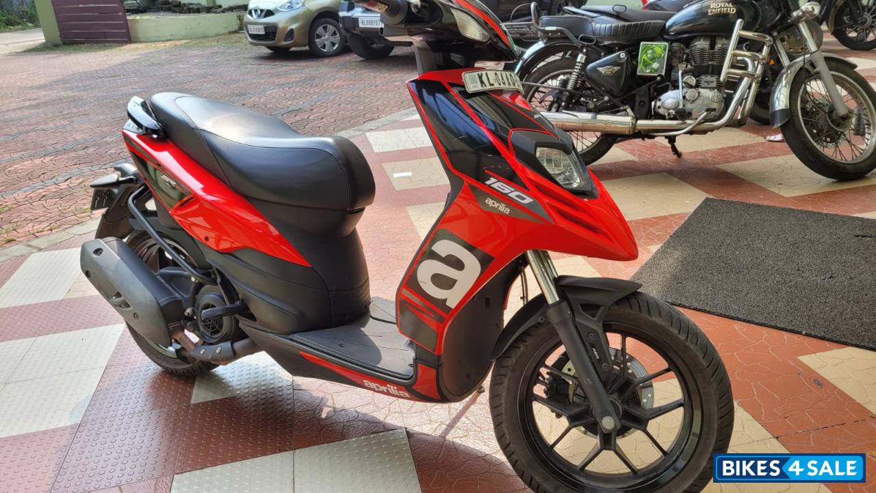 Aprilia SR 160 Std ABS