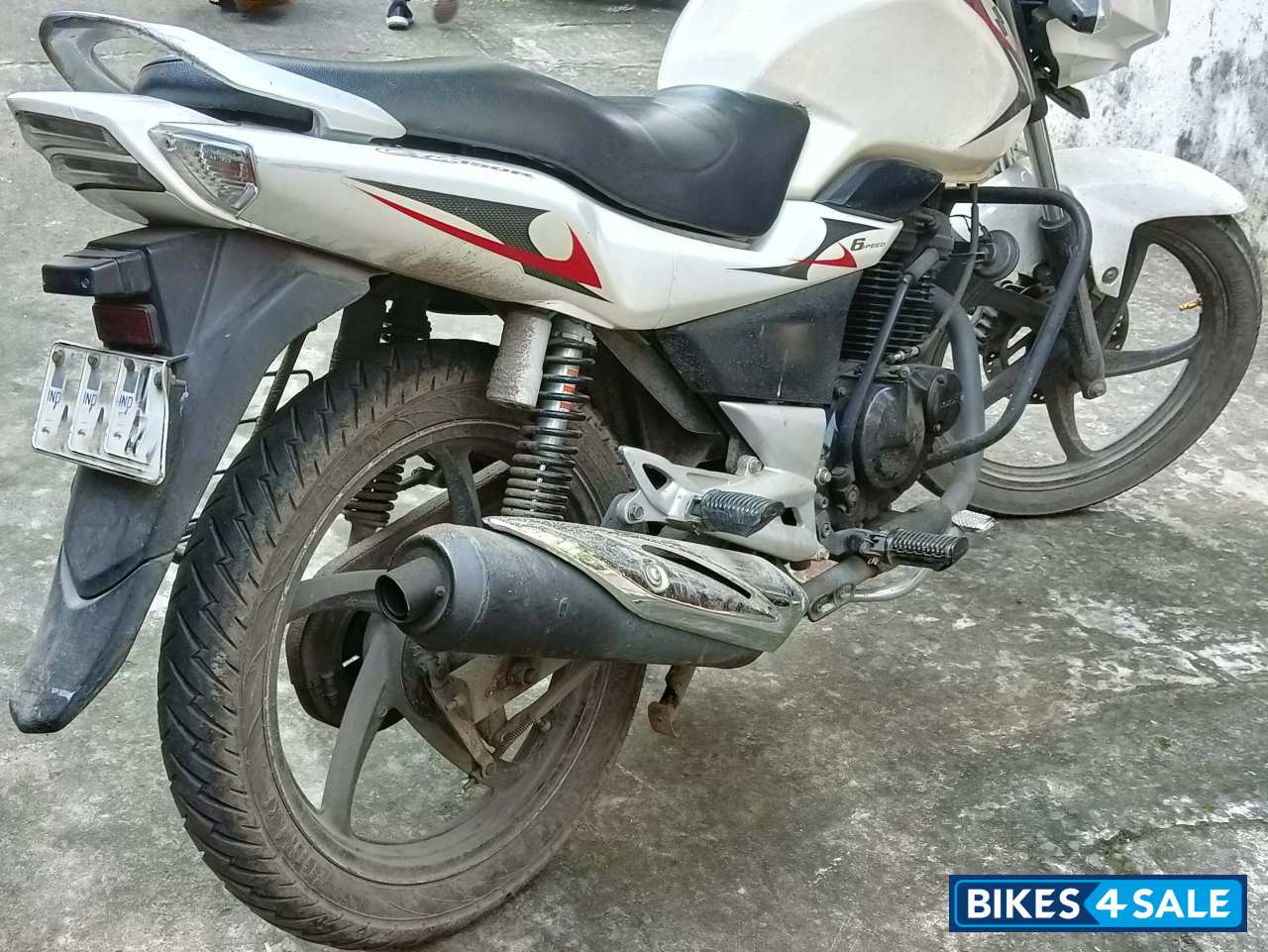 Suzuki GS 150R