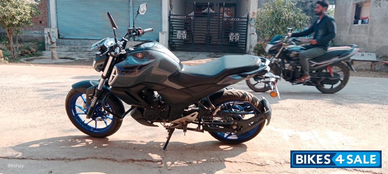 Grey Yamaha FZ-S FI V3 BS6