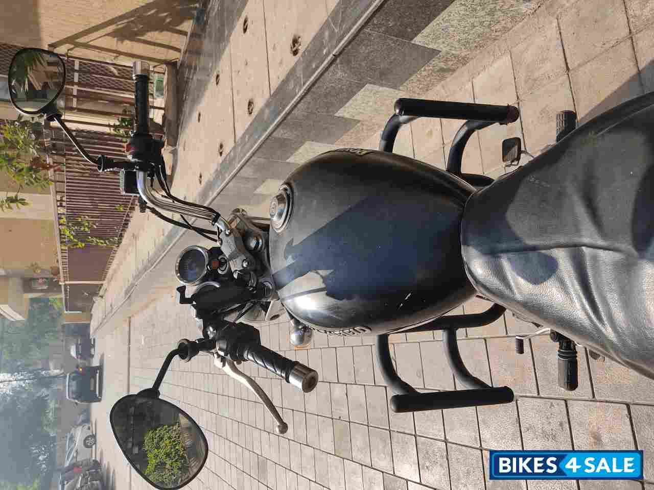 Black Royal Enfield Thunderbird TwinSpark 350