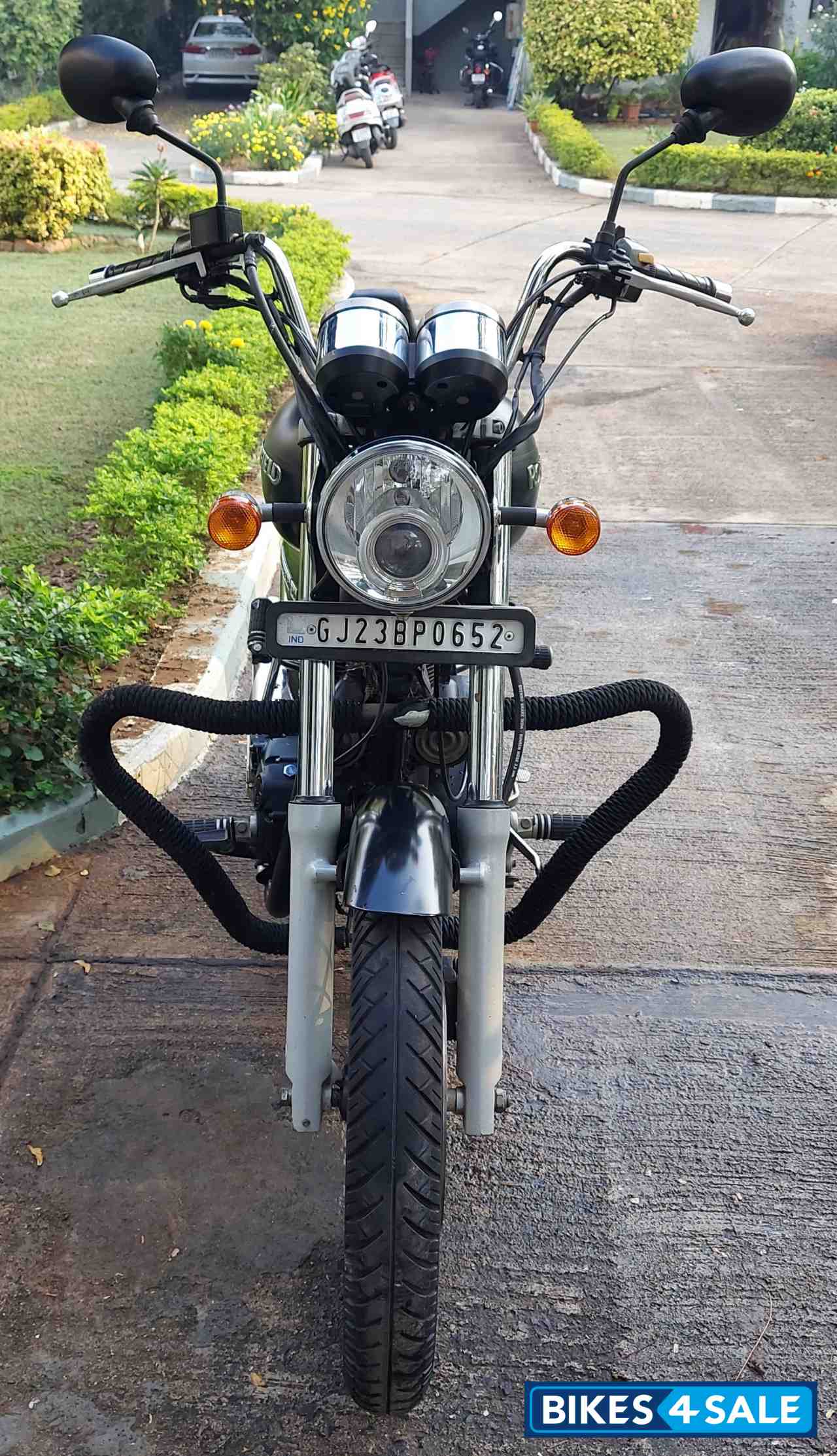 Royal Enfield Thunderbird 500