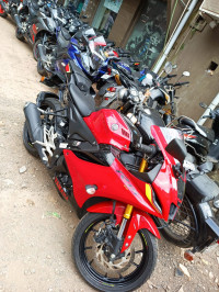 Yamaha R15 V4