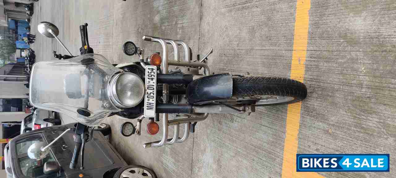 Black Royal Enfield Classic 350 Black Royal Enfield Classic 350