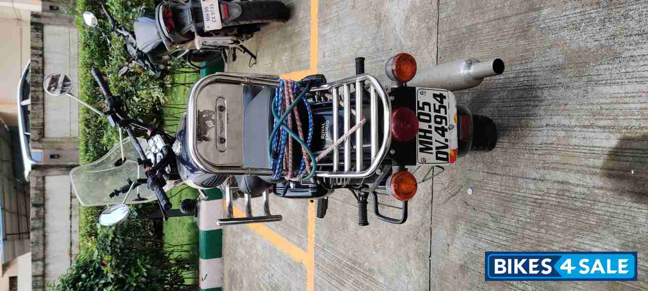 Black Royal Enfield Classic 350 Black Royal Enfield Classic 350