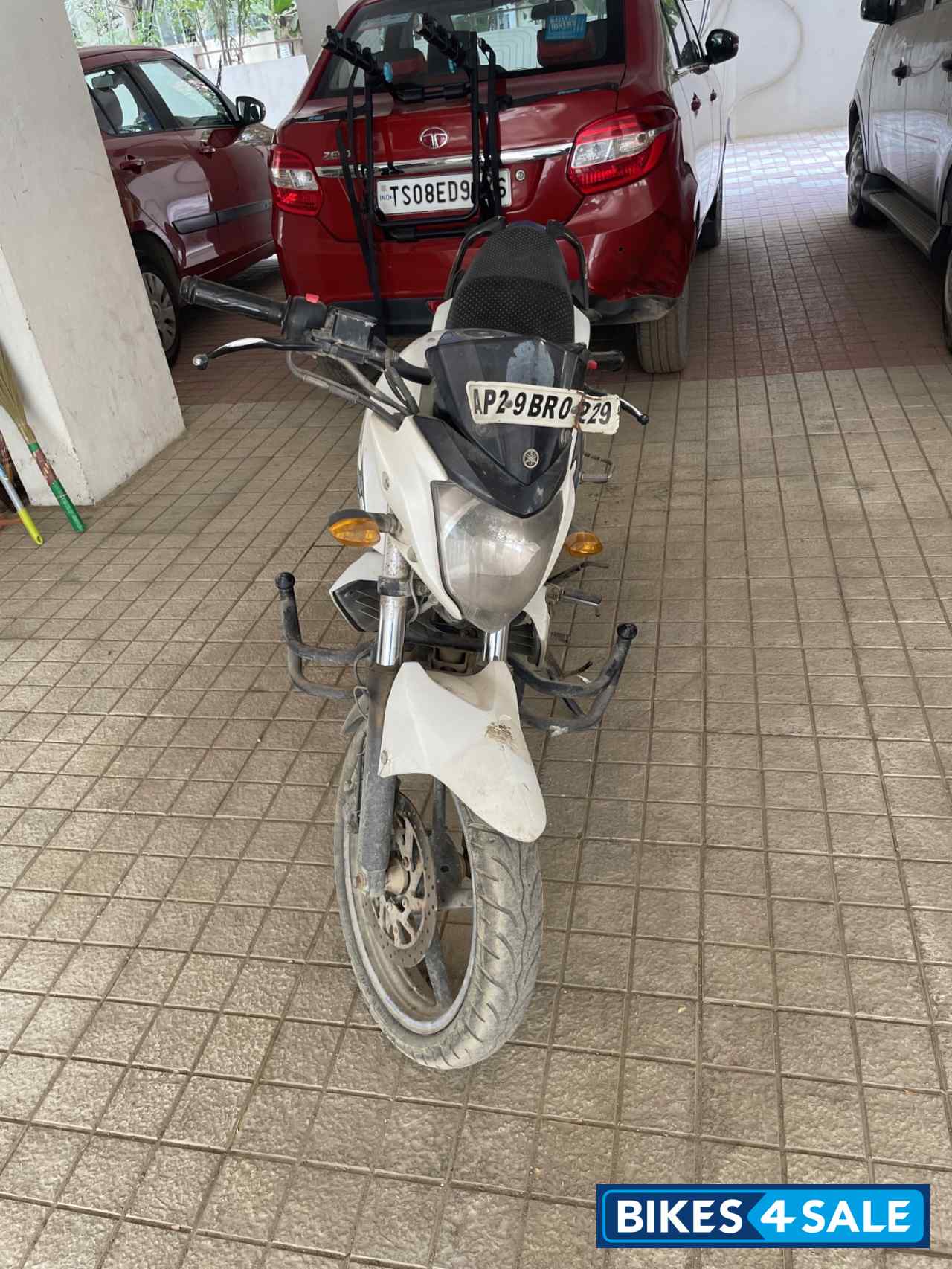 Yamaha FZ-S Yamaha FZ-S