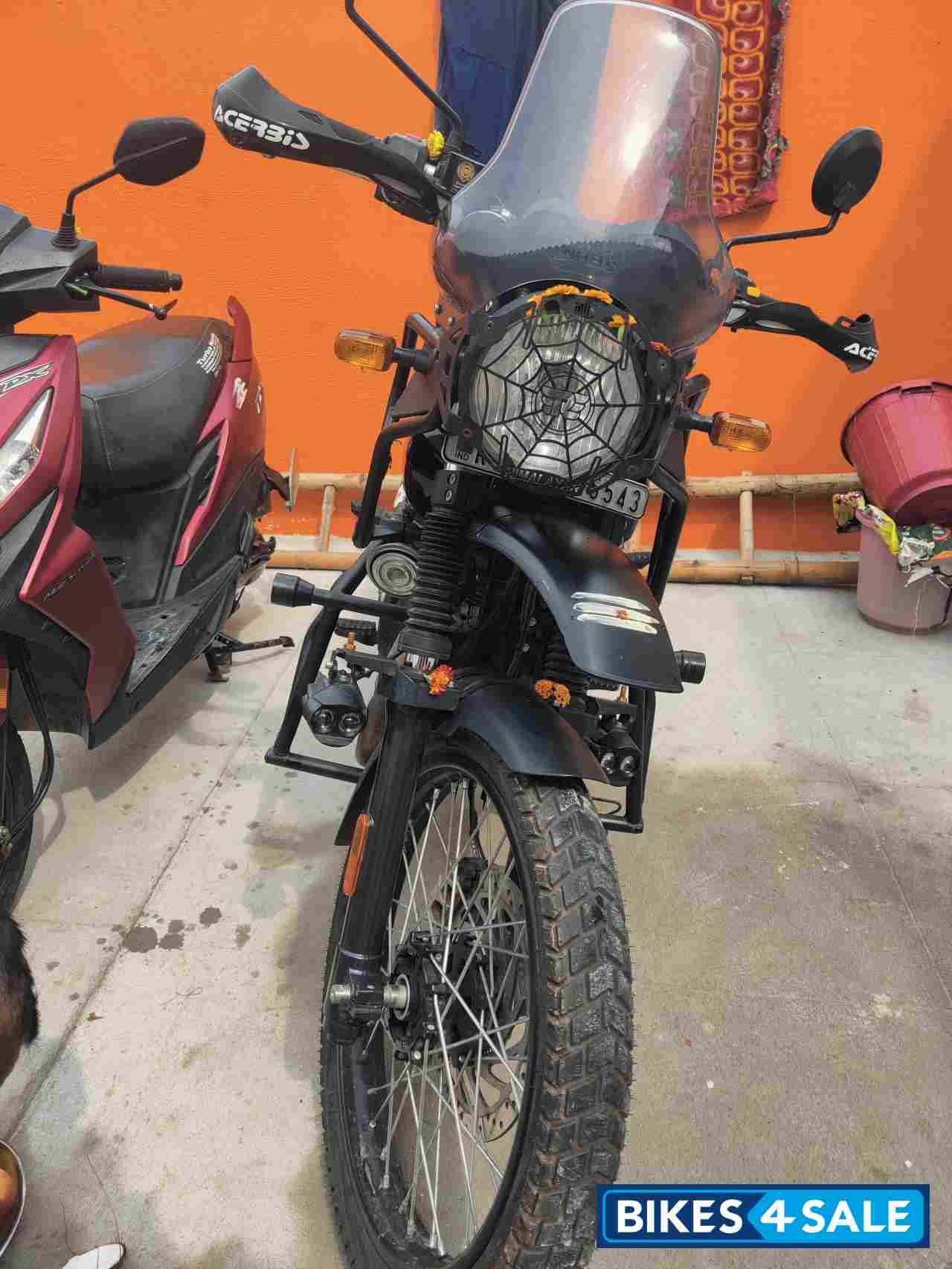 Grante Black Royal Enfield Himalayan BS VI