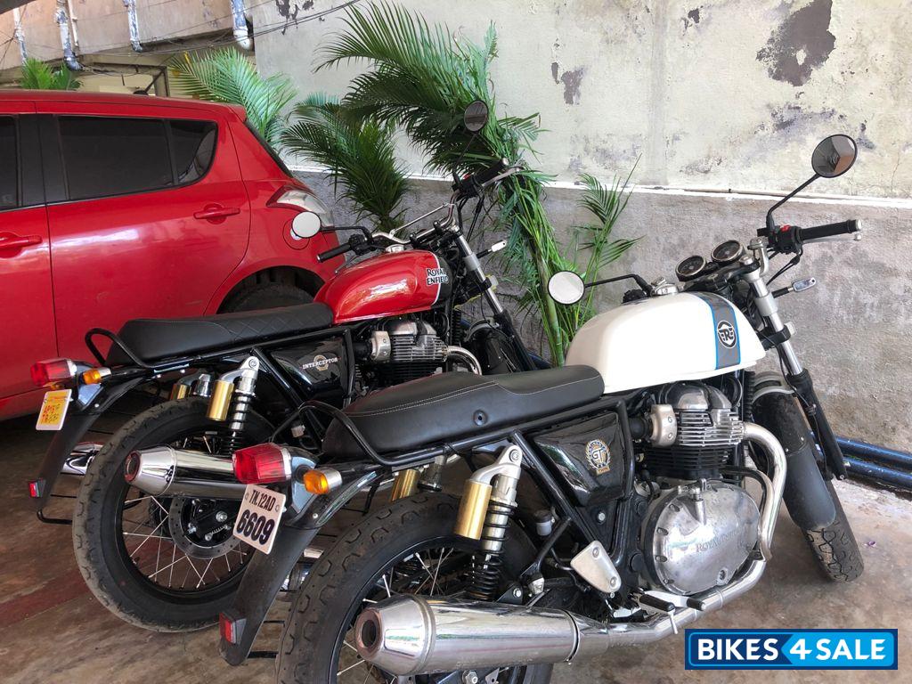 White Royal Enfield Continental GT 650 Twin White Royal Enfield Continental GT 650 Twin