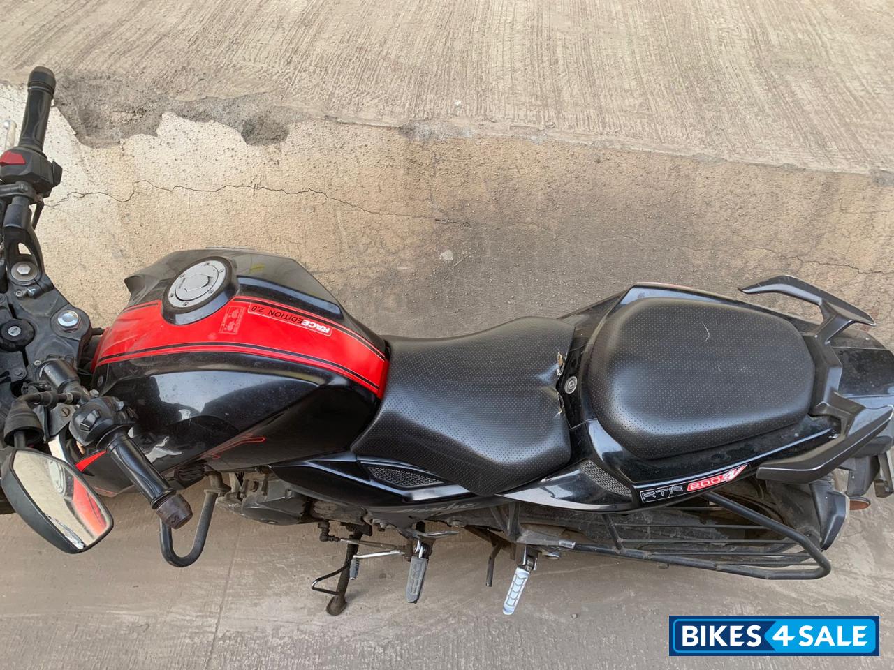 TVS Apache RTR 200 4V