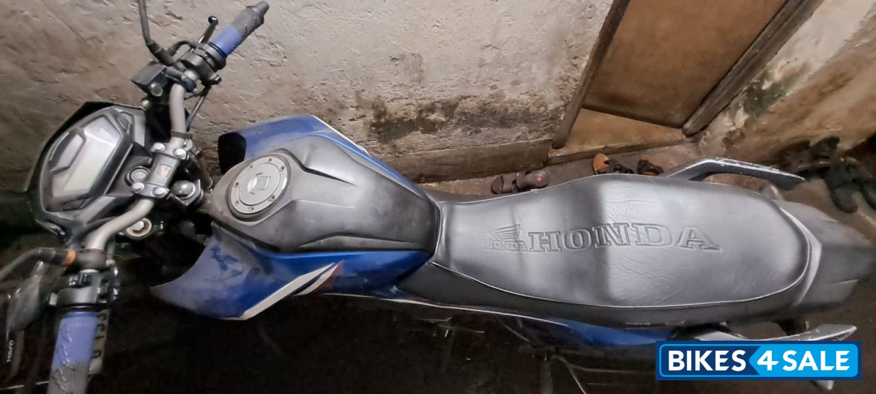 Honda CB Hornet 160R ABS