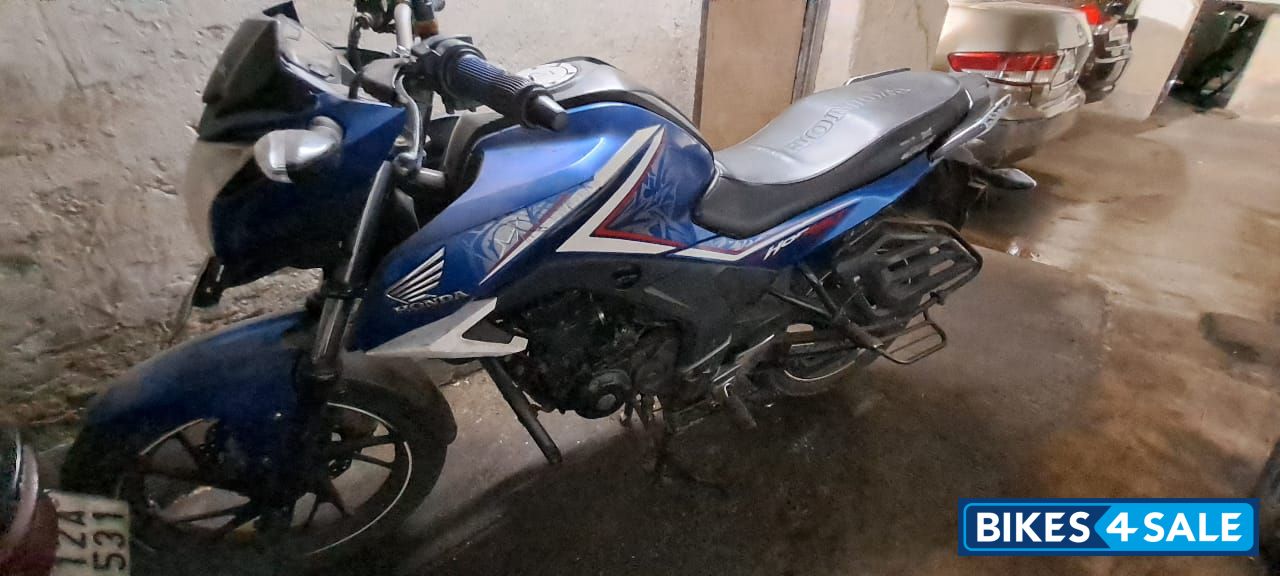 Honda CB Hornet 160R ABS