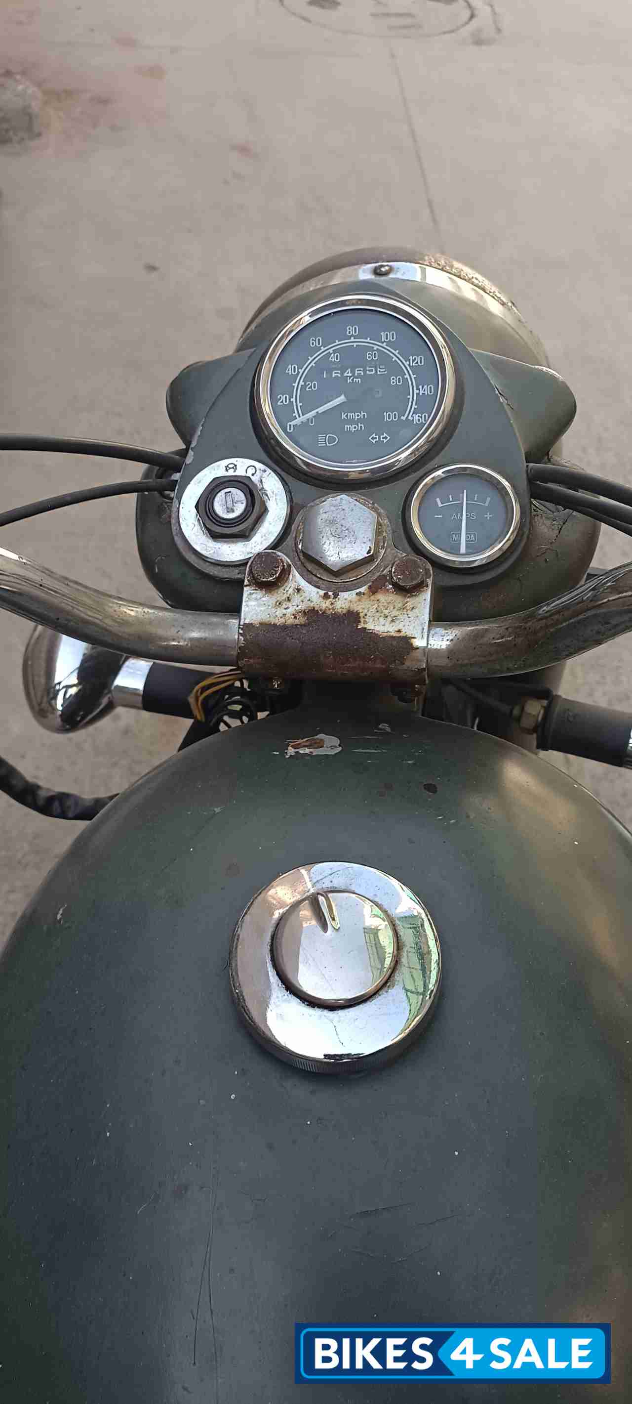 Green Royal Enfield Bullet 350